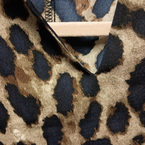 Shein large animal print short sleeves blouse sz 4x - Picture 3 of 6